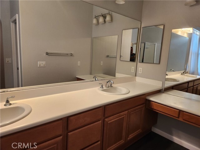 Building Photo - 710 Multnomah Ct