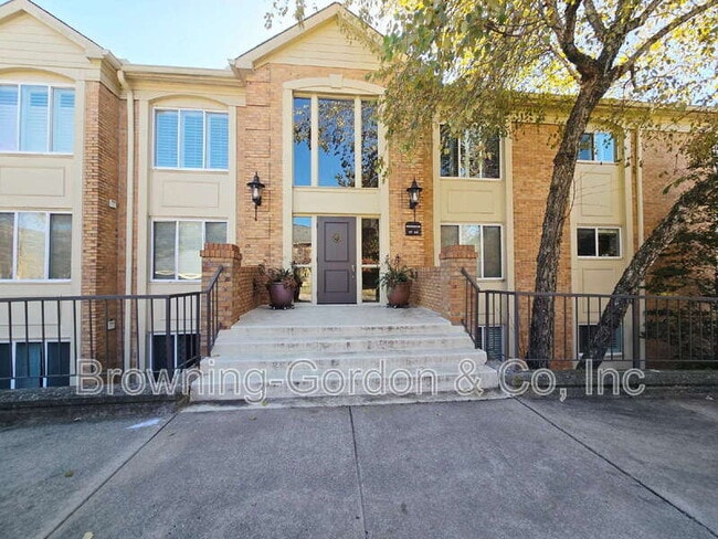 Primary Photo - 4487 Post Pl