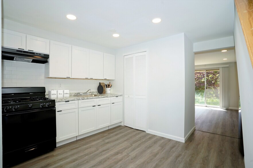 Dutch Village Apartments 2349 Perring Manor Rd Baltimore MD 21234