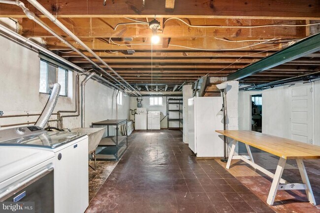Building Photo - 4739 16th St N