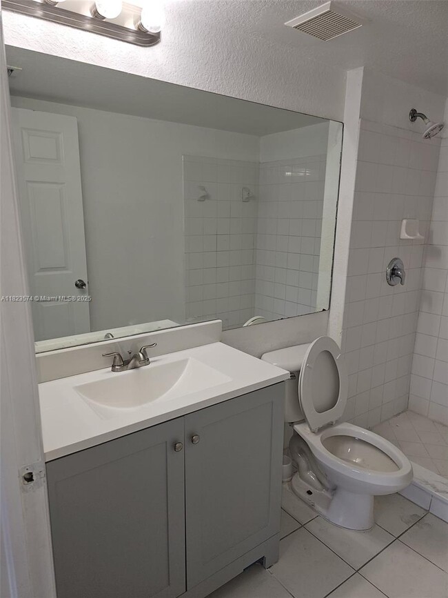 Building Photo - 15410 SW 284th St