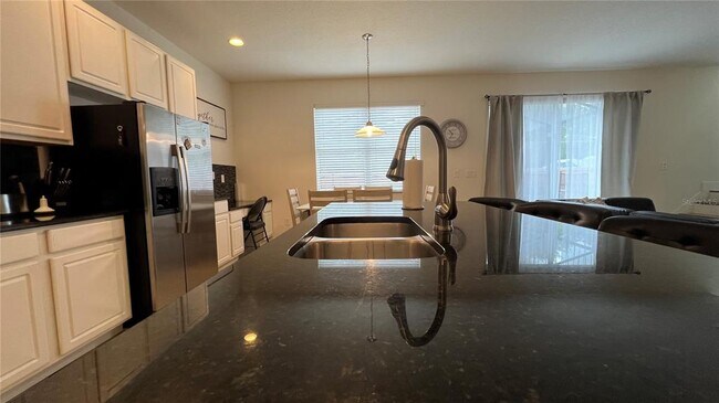 Building Photo - 720 Las Fuentes Dr
