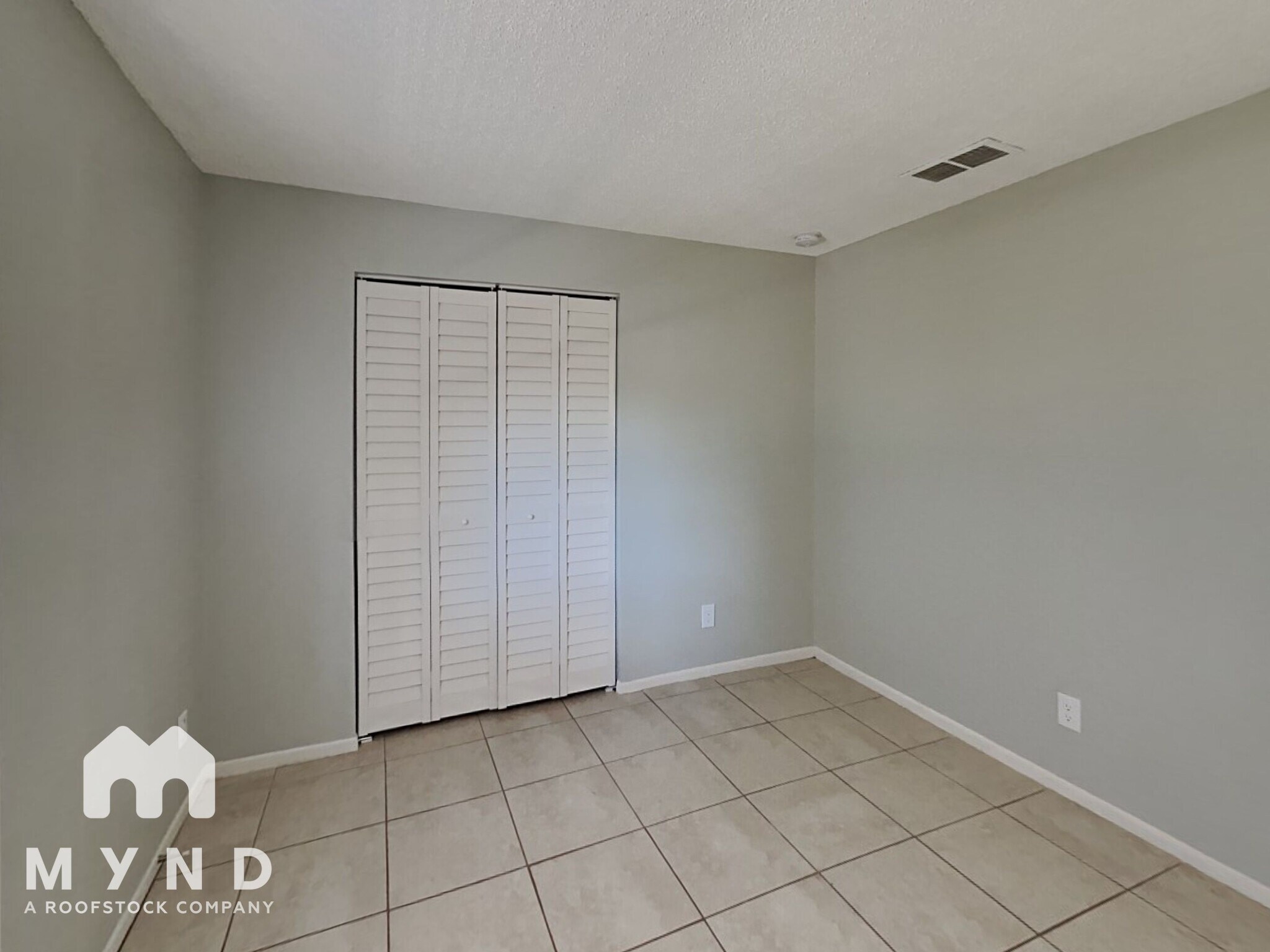 Building Photo - 10208 N Ojus Dr