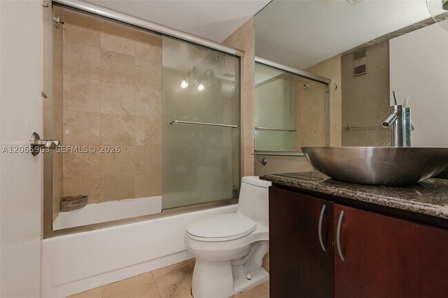 Building Photo - 770 Claughton Island Dr