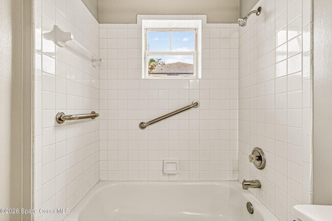 Building Photo - 2240 Marsh Harbor Ave