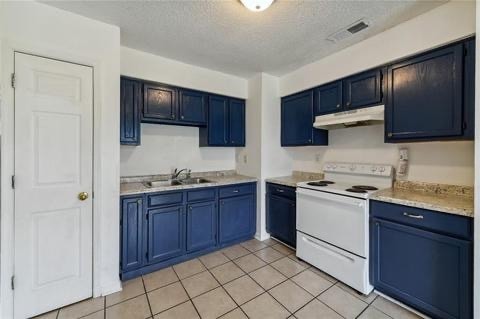 Building Photo - 2417 Highland Meadows Dr