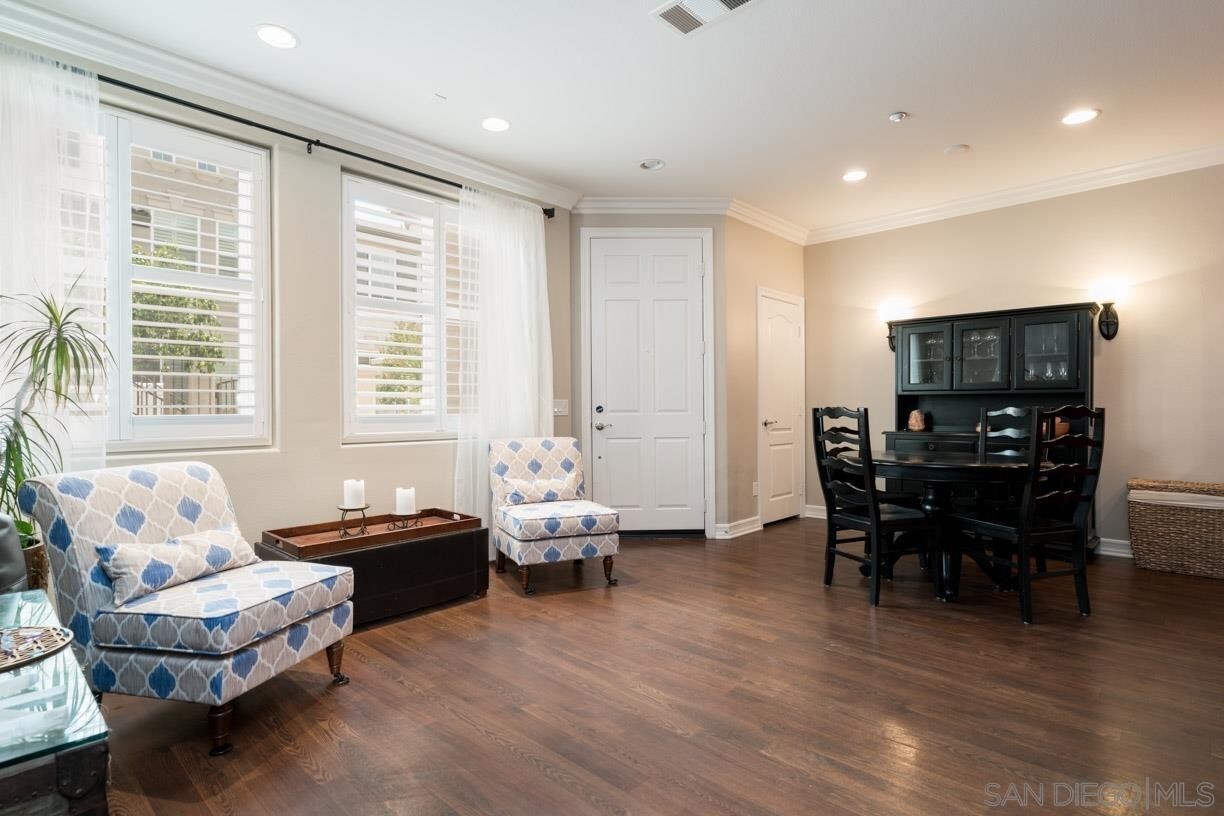 Building Photo - 10428 Duxbury Ln