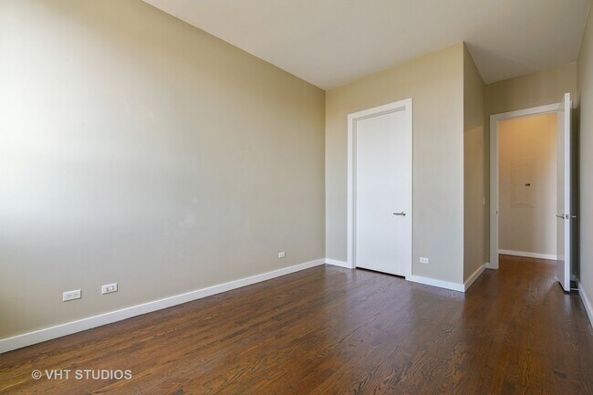 Building Photo - 1750 N Clybourn Ave