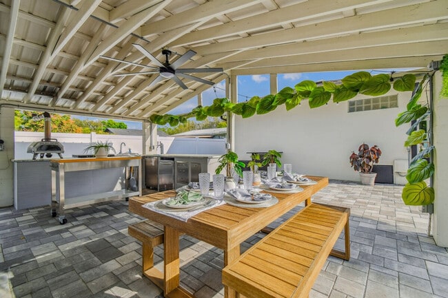 Building Photo - 1107 W Braddock St