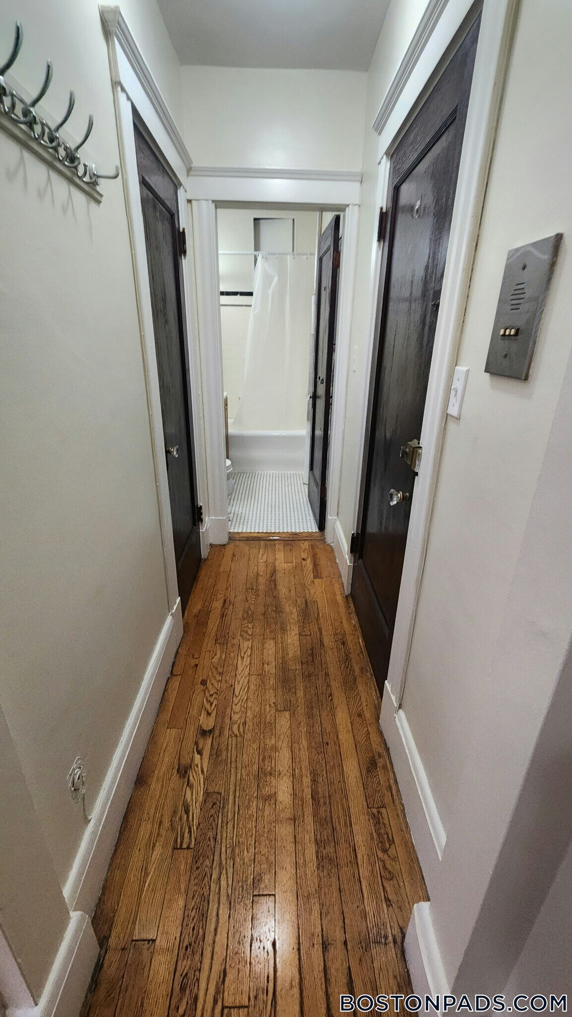 Building Photo - 349 Pleasant St