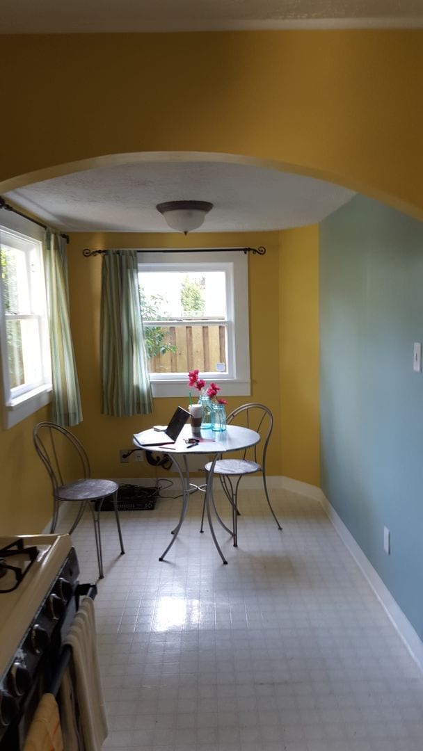 Building Photo - Beautiful 2 bedroom