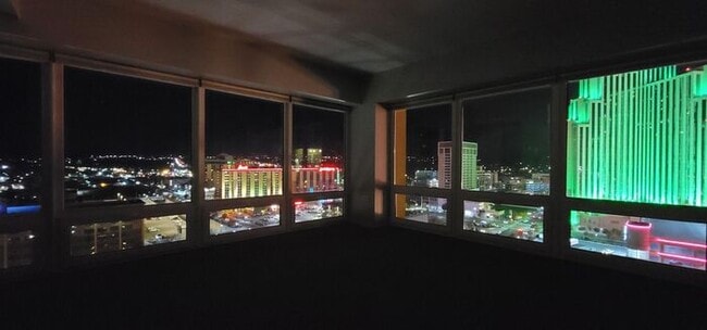 Building Photo - At the Montage!!! 1 bedroom 1 bath luxury ...