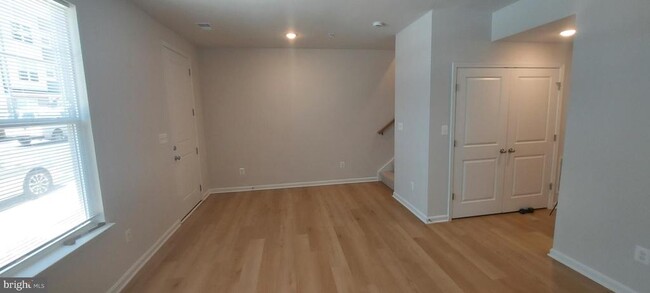 Building Photo - 2580 Hopton Ln