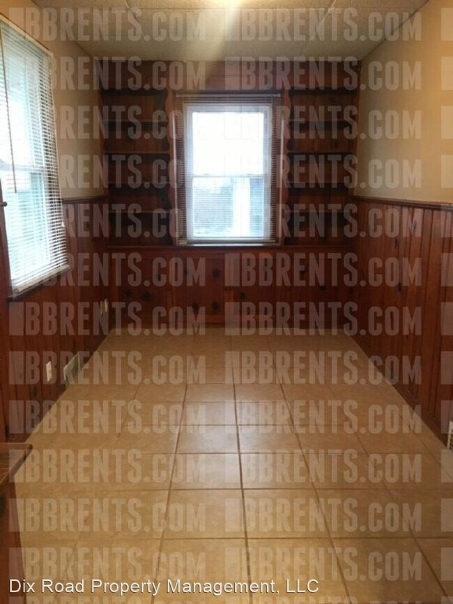 Building Photo - 107 N Edgewood Ave