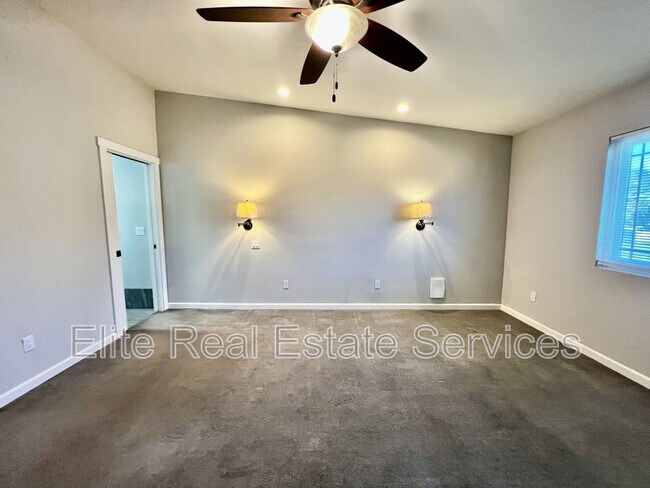 Building Photo - 1012 Barrett Ave