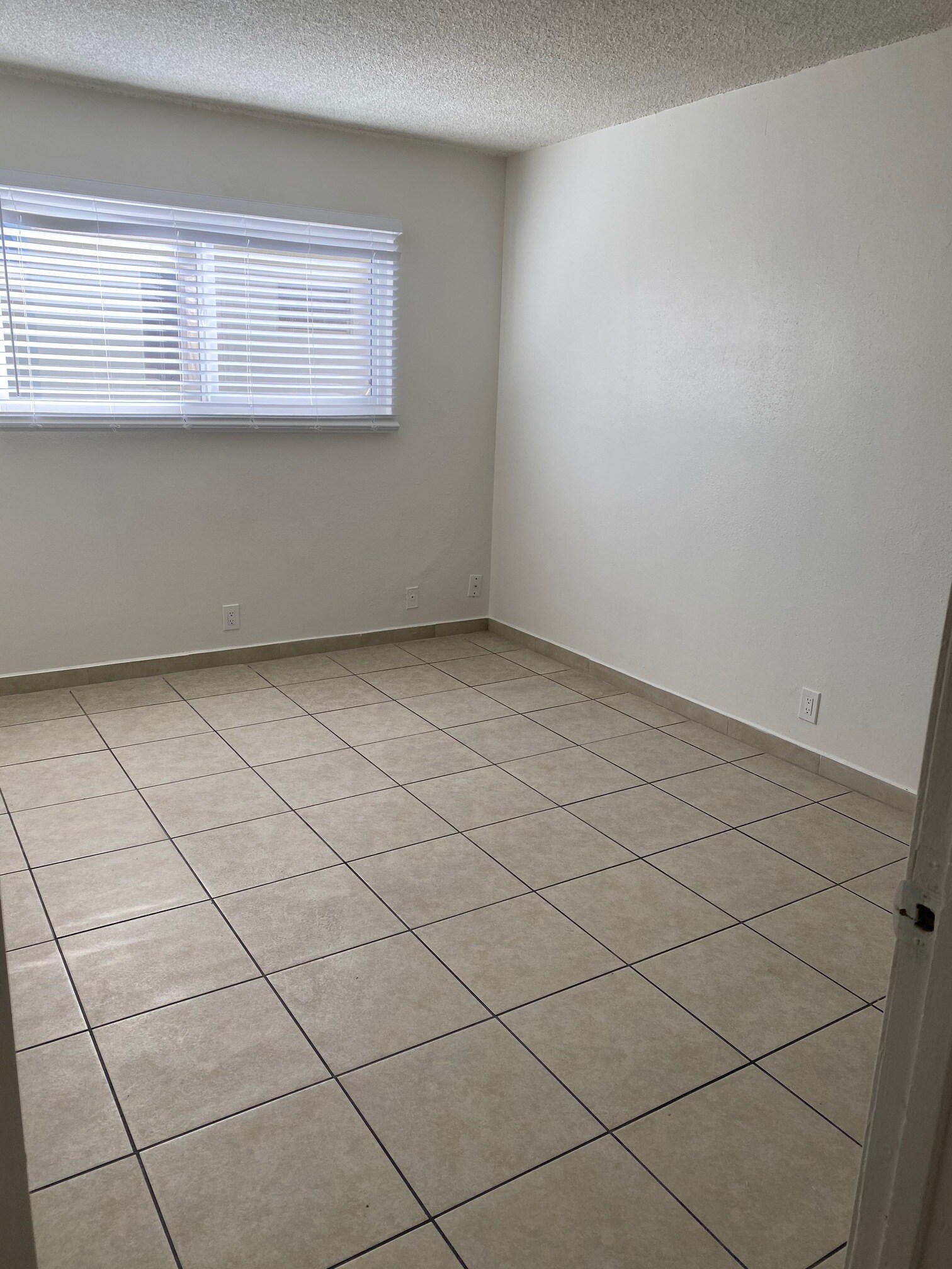 Building Photo - 8529 Willis Ave