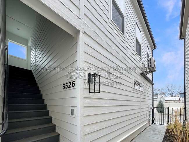 Building Photo - 3526 W Anderson St