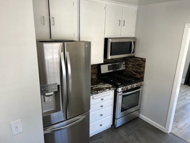 stainless steel kitchen appliances - 22025 Galvez St