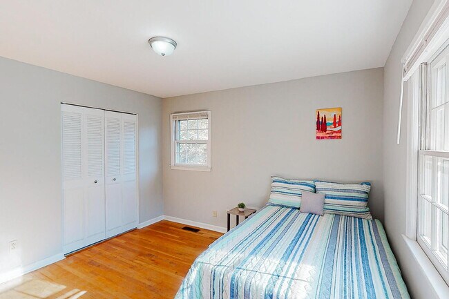 Building Photo - THE PLOVER | Enjoy a spacious split-level home in Jonesboro designed for comfort, privacy, and ea...