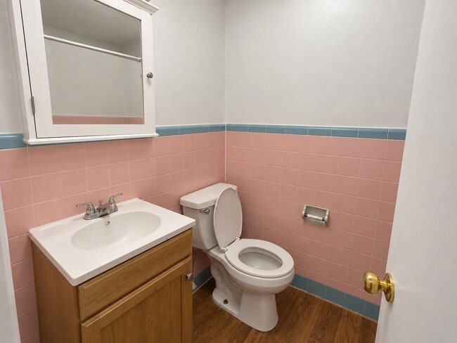Building Photo - 8239 Williams Ave