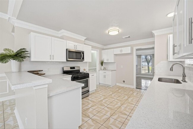 Building Photo - 12522 Magnolia Canyon