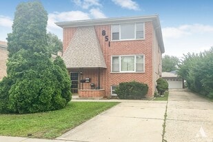 Building Photo - 851 S Addison Rd