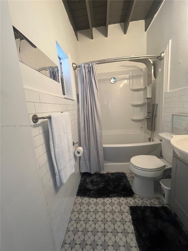 Building Photo - 2608 NW 26th St