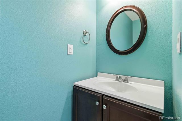 Building Photo - 693 Delwood Ct