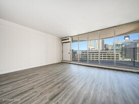 Building Photo - 300 N State St