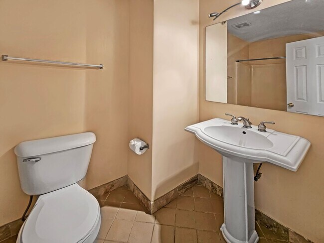 Building Photo - Charming 3 Bed, 2 Bath Home in Douglasvill...