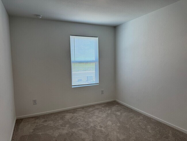 Building Photo - 12931 Kathleen St