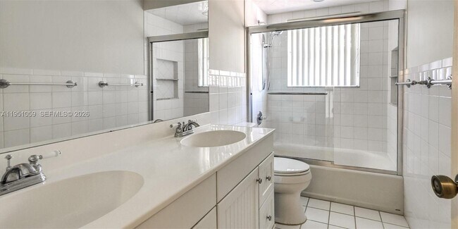 Building Photo - 1110 NW 108th Ave