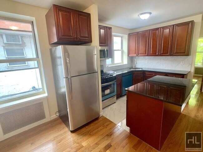 Building Photo - 607 EAST 8 STREET 2F