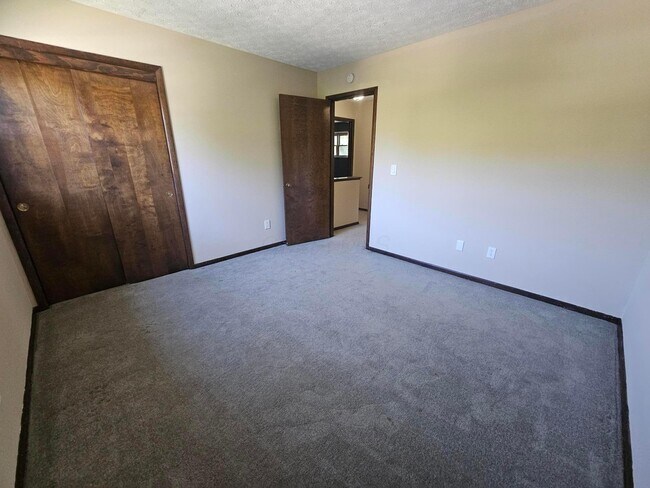 Building Photo - 6648 Kennerdown St