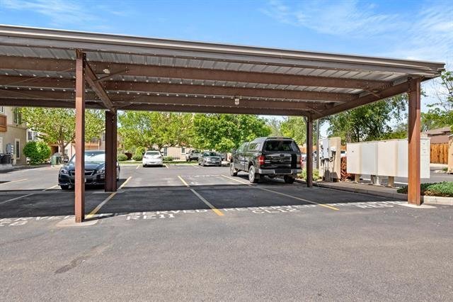 Building Photo - 1214 Walnut Ave