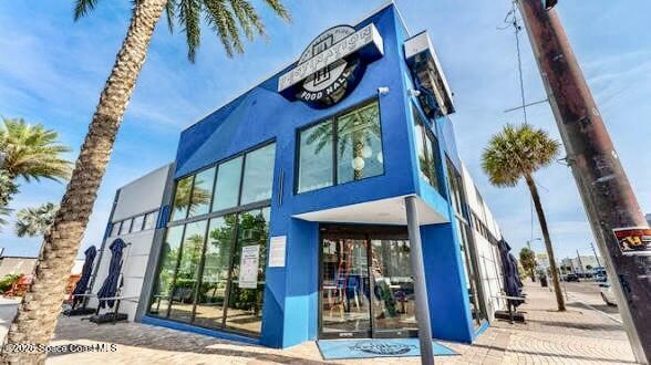 Building Photo - 1715 N Merrimac Dr