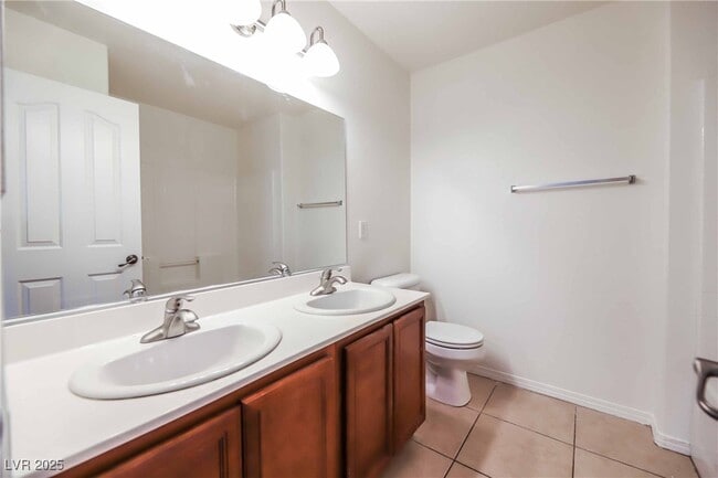 Building Photo - 1815 Baja Ln