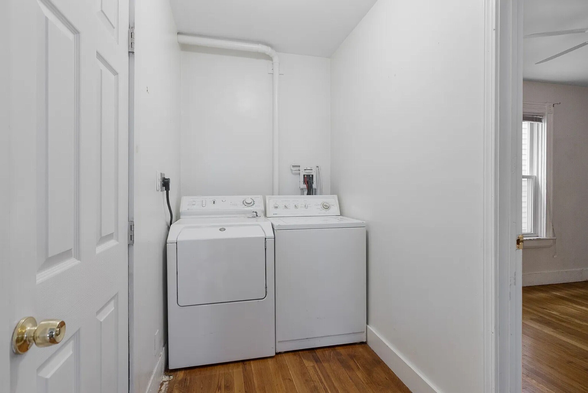 Building Photo - 21 Florence St