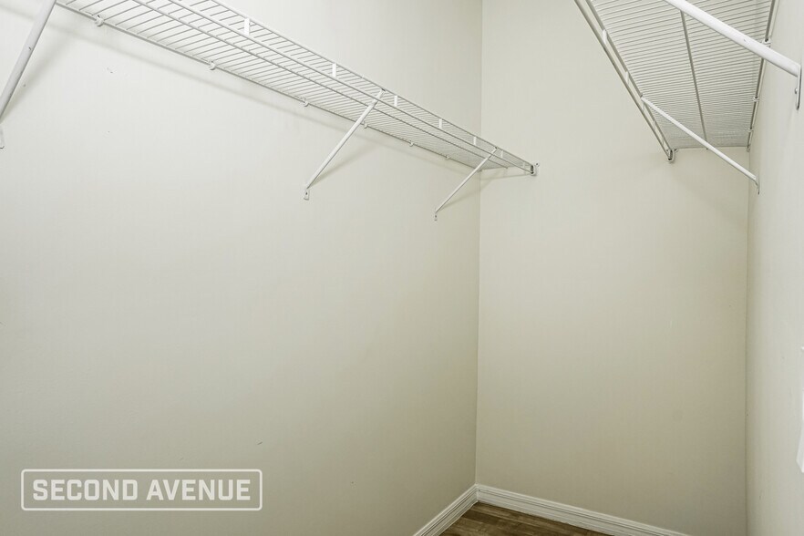 Building Photo - 4737 Manila Ave