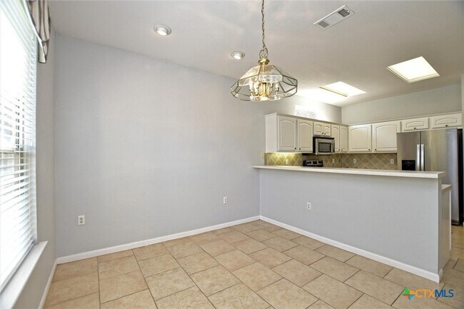 Building Photo - 117 Beautybush Trail