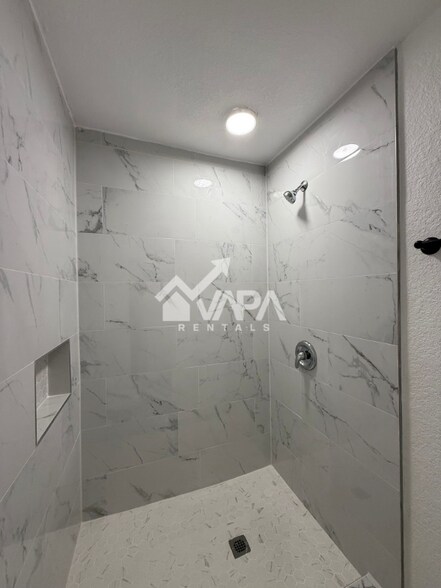 Building Photo - 14338 Ridge Point Dr