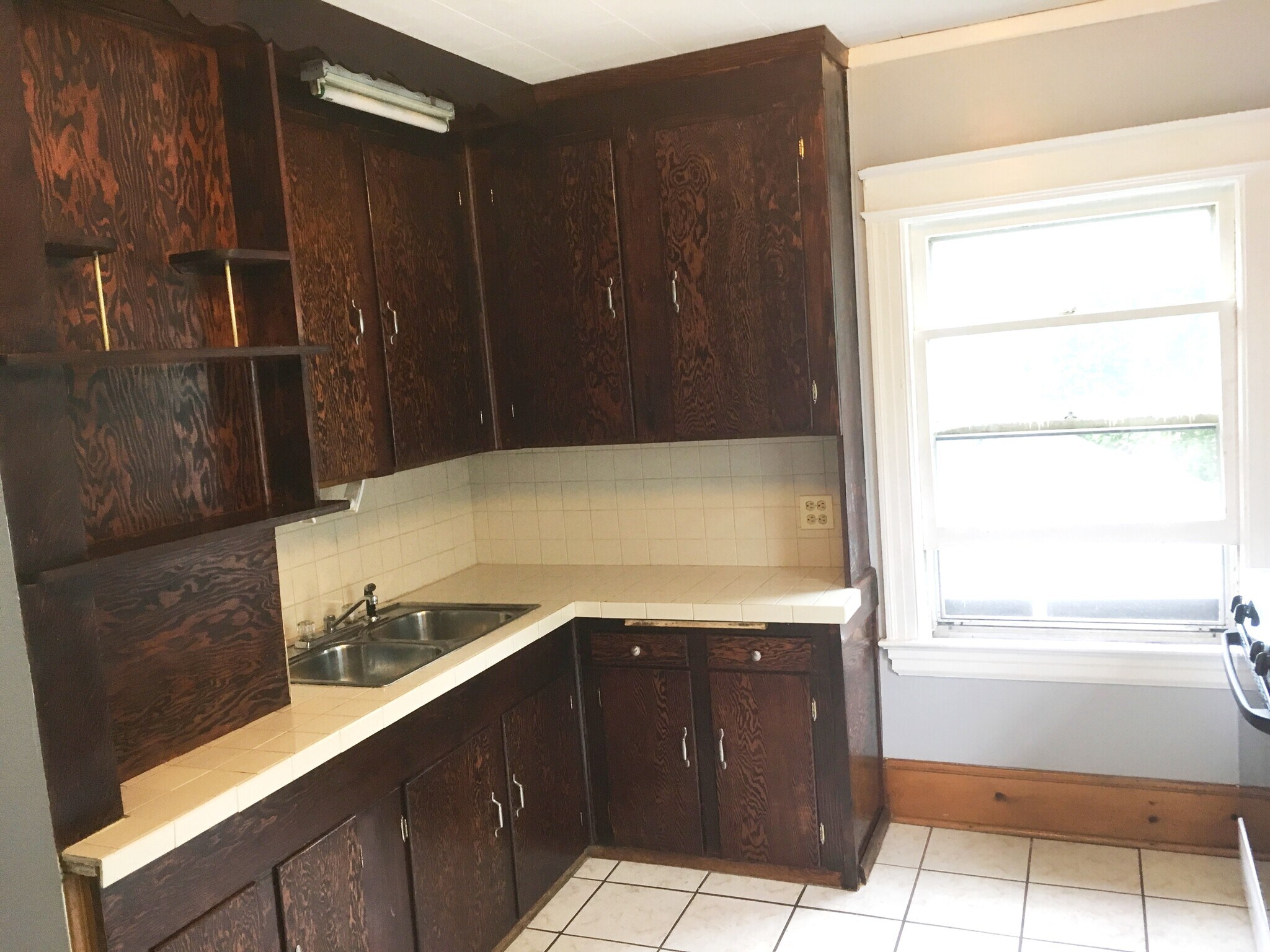 Building Photo - 1115 Monroe Ave