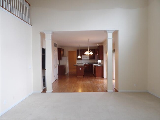 Building Photo - 10201 Hartwood Ct