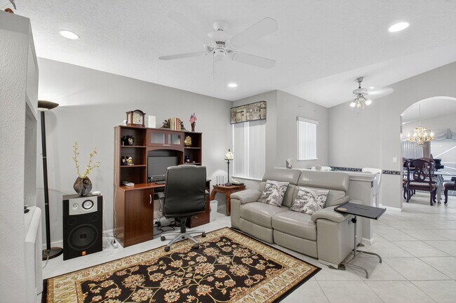 Building Photo - 7470 Chorale Rd