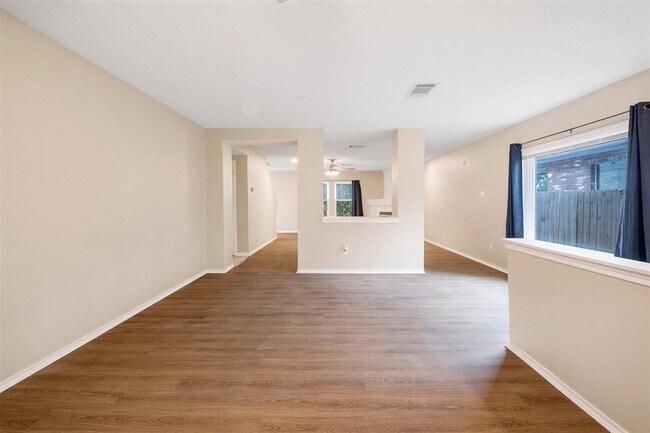 Building Photo - 2507 Byfield Dr