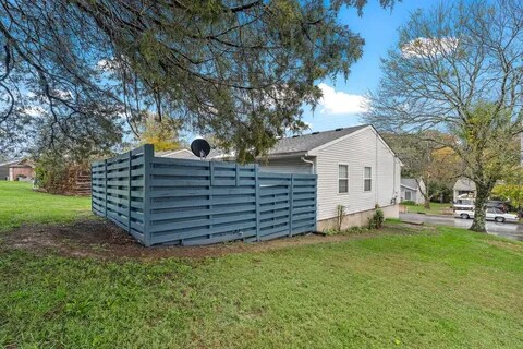 Building Photo - 538 Cedar Dr