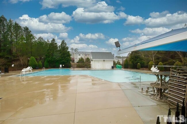 Building Photo - 3 Bedroom Townhome for Rent Apex