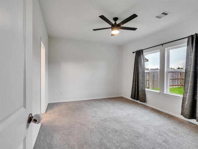 Building Photo - 13305 Dalvay Beach Dr