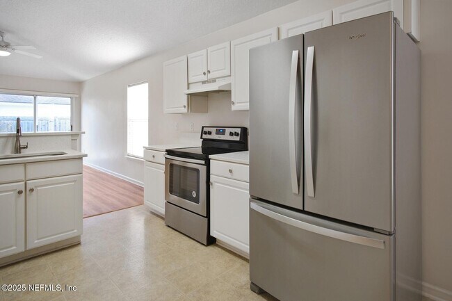 Building Photo - 1200 Woodchurch Ln