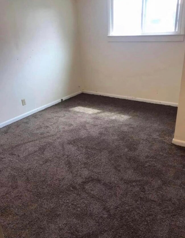 Building Photo - 108 S 2nd Ave